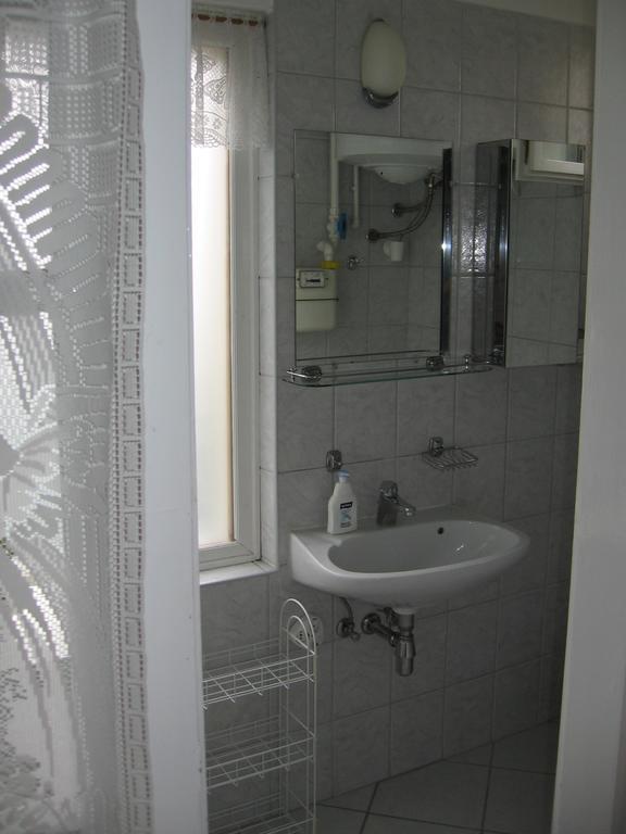 Családi Vendégház Eger Habitación foto