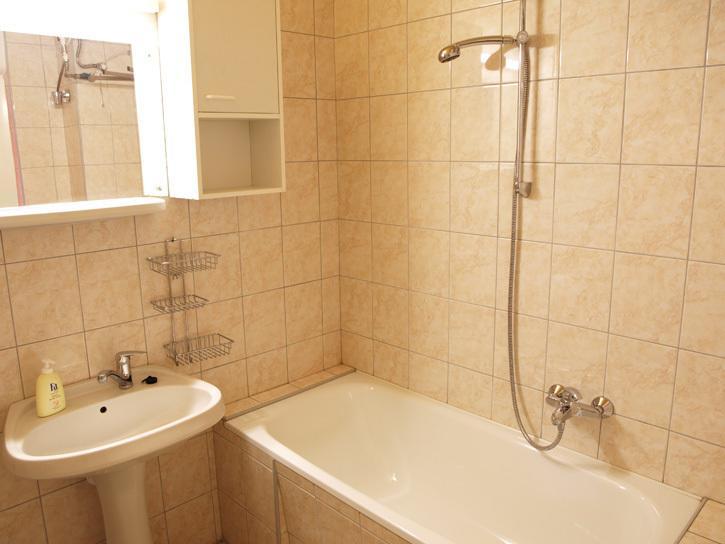 Családi Vendégház Eger Habitación foto